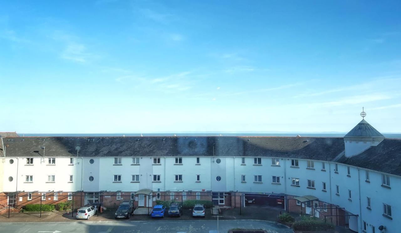 Elegant And Bright Seaside Apt In Swansea Marina Экстерьер фото